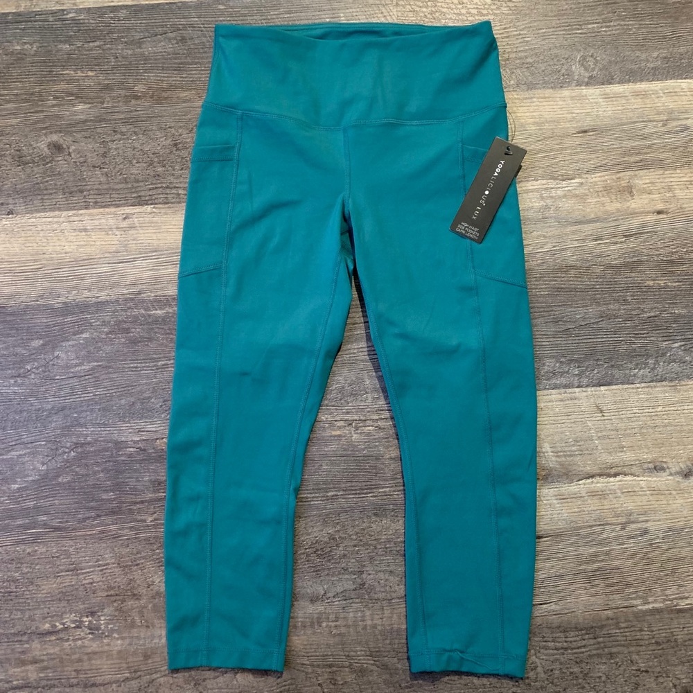 Aqua green Capri leggings